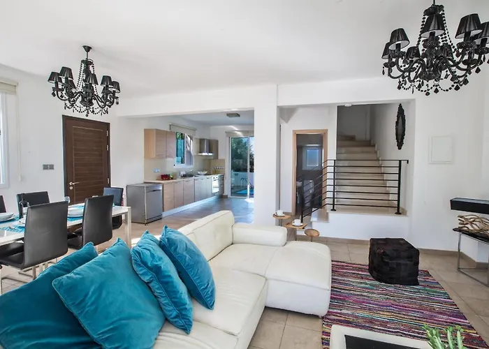 Seaspray Villa Protaras